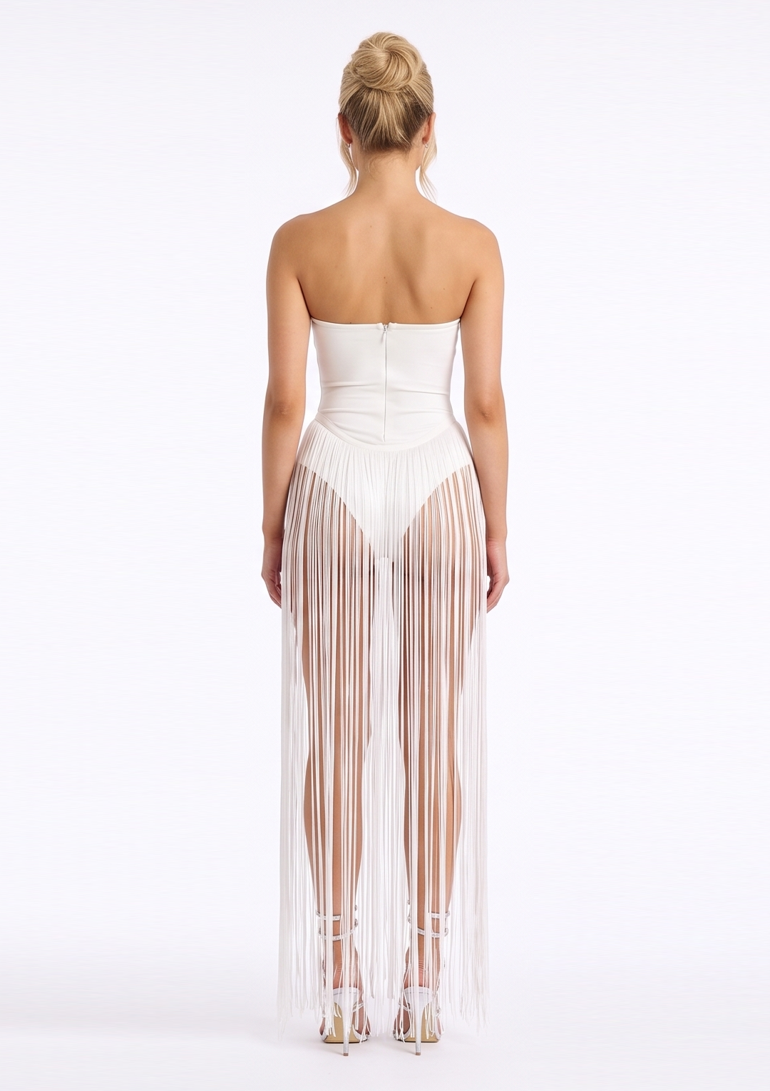 The Sculpting White Fringe Body